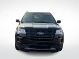 Used 2019 Ford Explorer XLT image 3