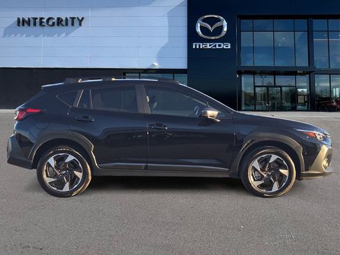Used 2025 Subaru Crosstrek 2.5i Limited image 3