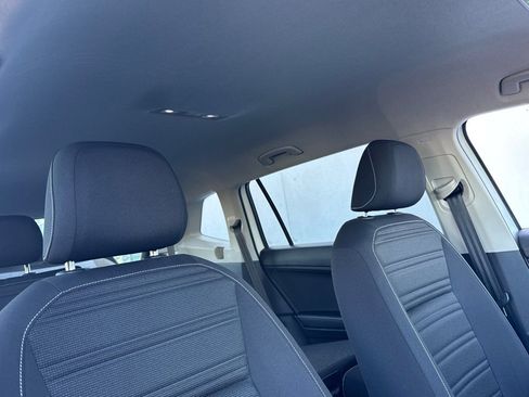 Used 2022 Volkswagen Tiguan S image 18