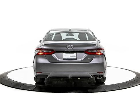 Used 2023 Toyota Camry SE FWD image 6