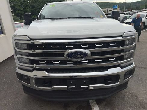Used 2024 Ford F250 Lariat AWD/4WD image 11