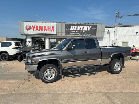 Used 2002 Dodge Ram 2500 Truck 4x4 Quad Cab image 1