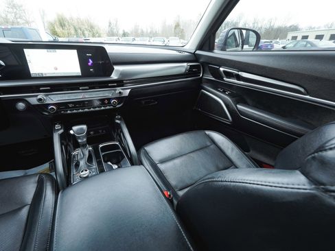 Used 2023 Kia Telluride S w/ S Sunroof Package image 50