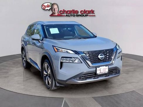 Certified 2023 Nissan Rogue SL w/ SL Premium Package FWD image 7