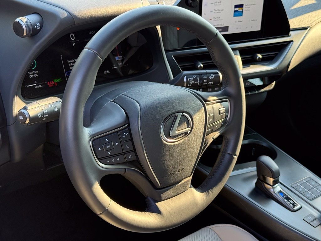 Certified 2025 Lexus UX 300h AWD w/ Accessory Package (Z1) image 19