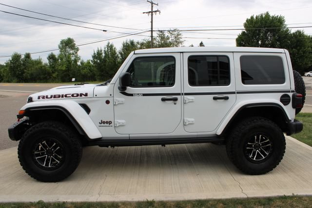 Used 2025 Jeep Wrangler Unlimited Rubicon AWD/4WD image 31