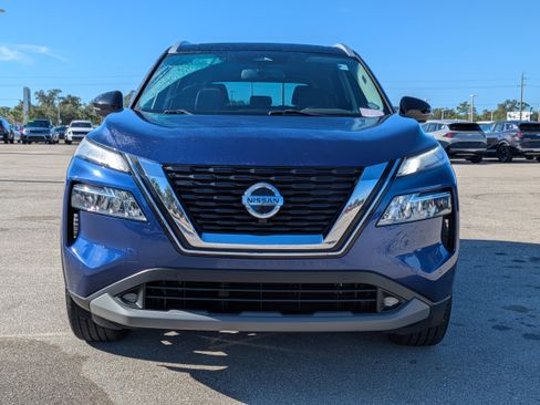 Used 2021 Nissan Rogue SL w/ Premium Package image 3