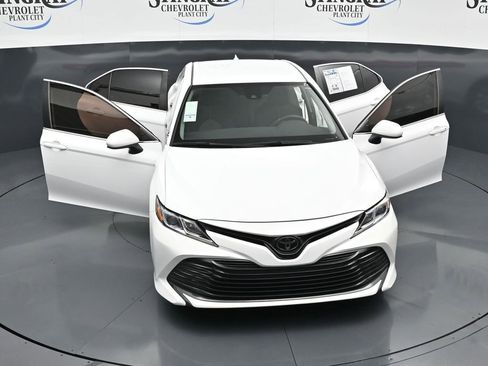 Used 2020 Toyota Camry LE image 25