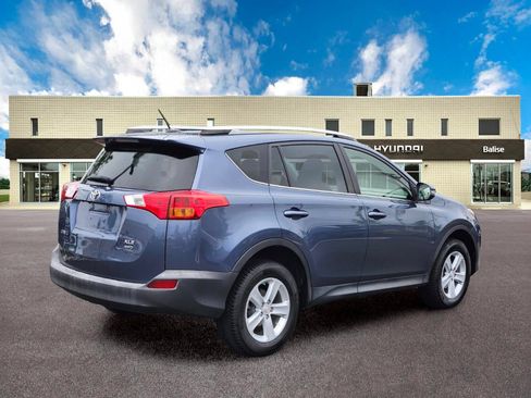 Used 2014 Toyota RAV4 XLE AWD/4WD image 3