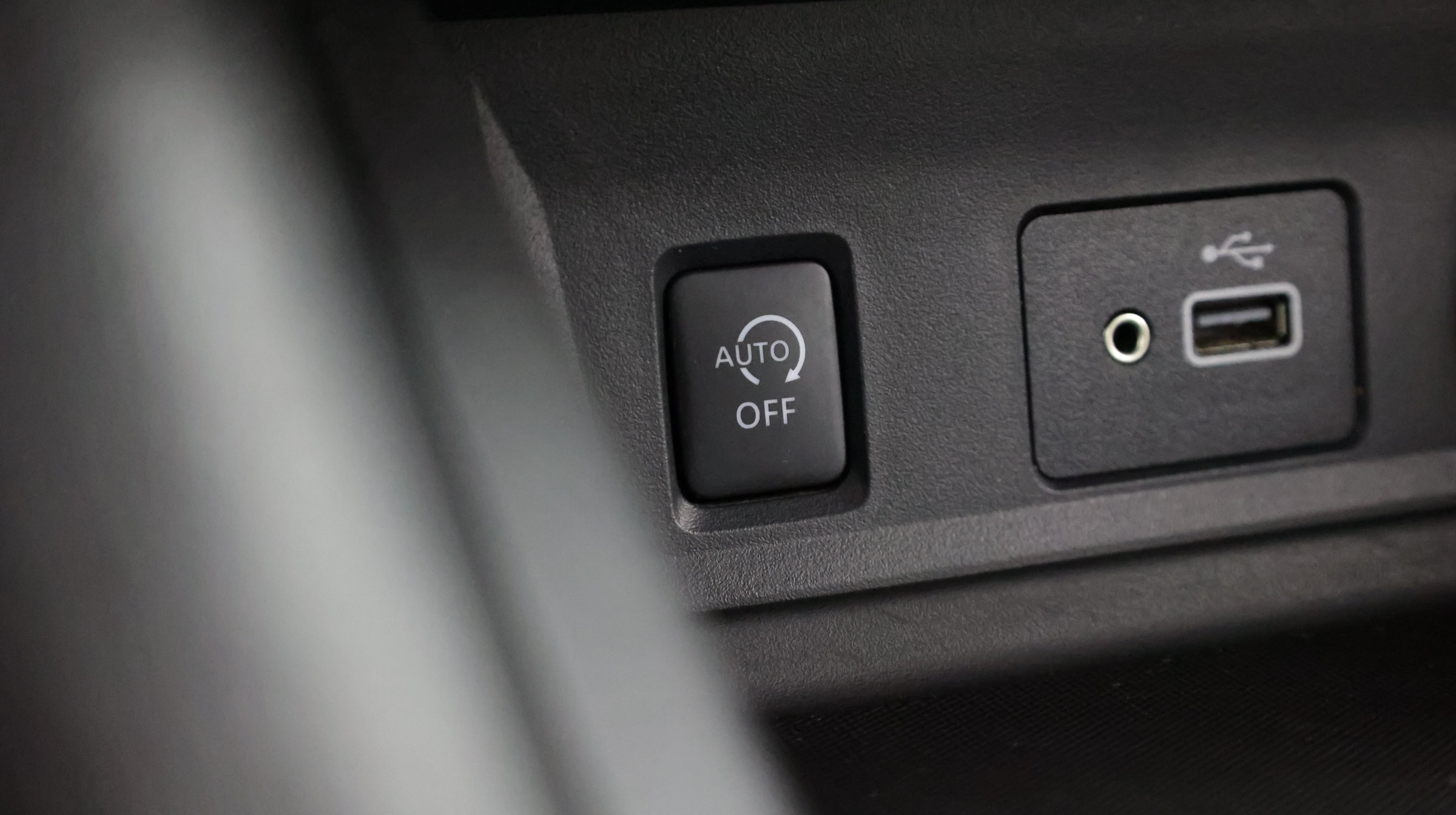Used 2024 Nissan Sentra S FWD image 19