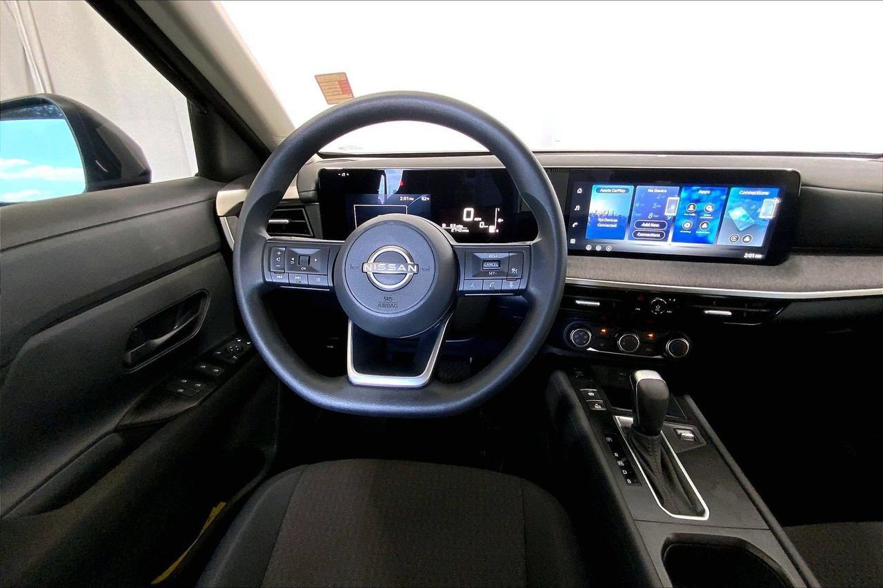 Used 2026 Nissan Kicks S FWD image 4