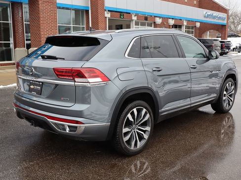 Used 2020 Volkswagen Atlas Cross Sport SEL Premium R-Line image 40
