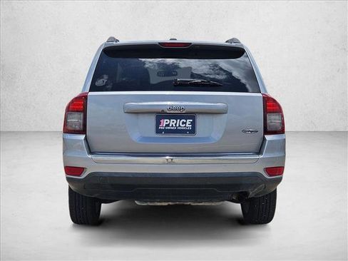 Used 2015 Jeep Compass High Altitude FWD image 7