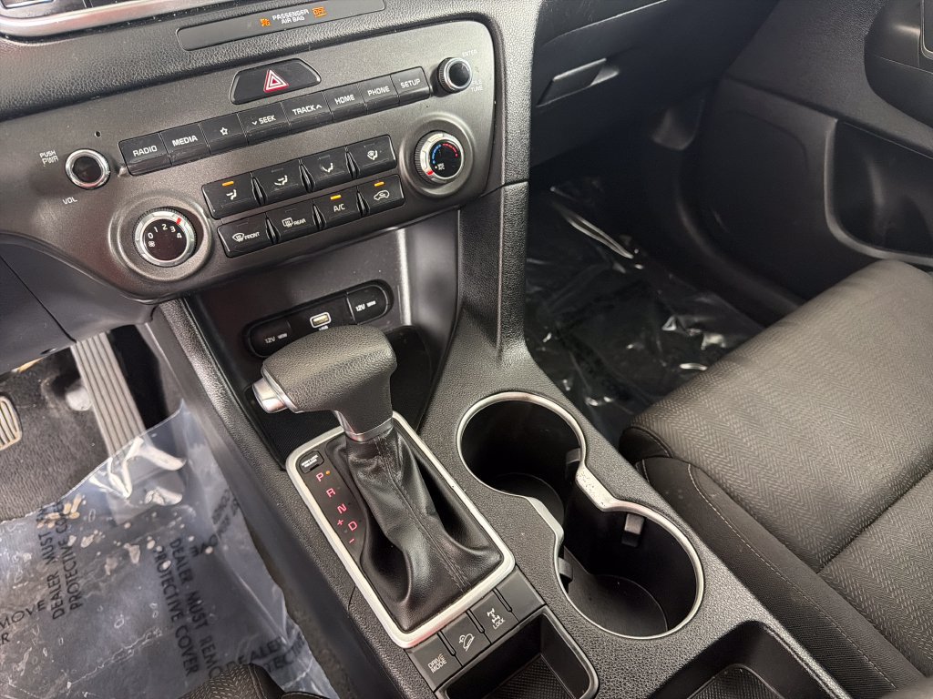 Used 2022 Kia Sportage LX AWD/4WD image 14