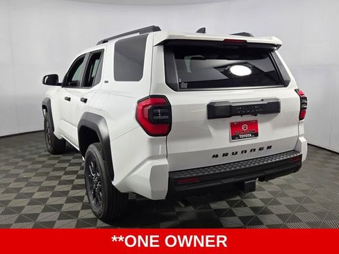 Used 2026 Toyota 4Runner SR5 AWD/4WD image 6