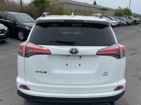 Used 2018 Toyota RAV4 LE w/ All Weather Liner Package AWD/4WD image 4