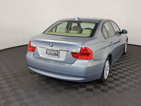 Used 2006 BMW 325xi Sedan image 10