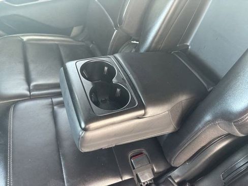 Used 2021 Ford Explorer XLT w/ Equipment Group 202A AWD/4WD image 34