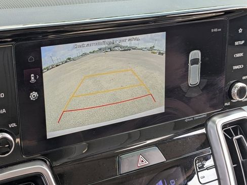 Used 2023 Kia Sorento S w/ Panoramic Sunroof Package FWD image 13