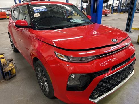 Used 2021 Kia Soul GT-Line FWD image 3