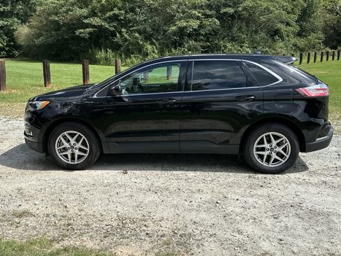 Used 2022 Ford Edge SEL image 8