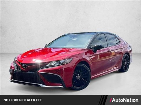 Used 2024 Toyota Camry XSE w/ Navigation Package FWD image 1