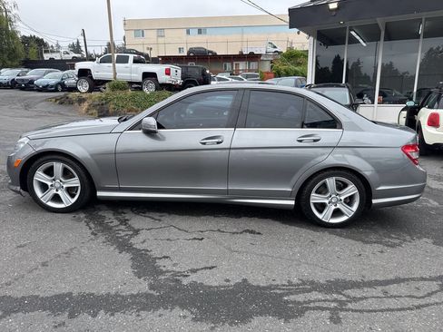 Used 2011 Mercedes-Benz C 300 Sedan image 4