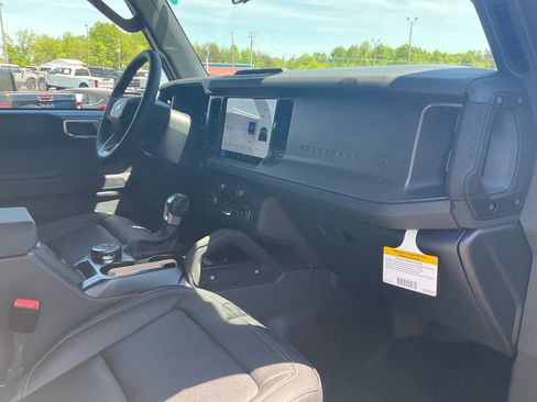 New 2026 Ford Bronco Badlands AWD/4WD image 11