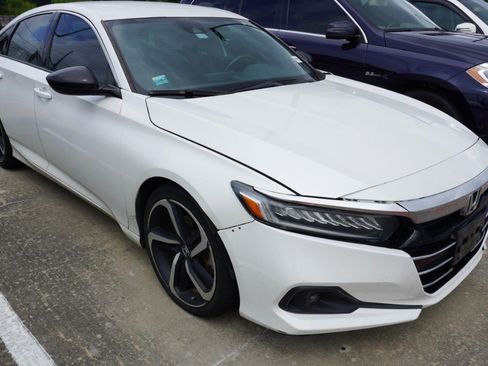 Used 2021 Honda Accord Sport image 3