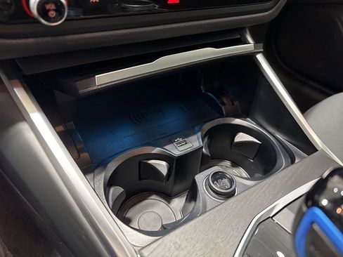 Used 2023 BMW i4 eDrive40 w/ Premium Package image 21