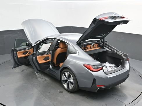 New 2026 BMW i4 eDrive40 w/ Premium Package RWD image 54