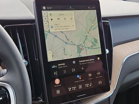 New 2026 Volvo XC60 B5 Plus w/ Protection Package Premier image 15