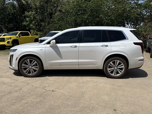 Used 2021 Cadillac XT6 Premium Luxury AWD/4WD image 3