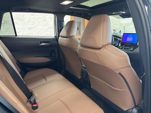 Used 2026 Toyota Corolla Cross XLE image 45