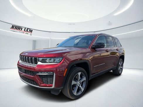 New 2026 Jeep Grand Cherokee Limited AWD/4WD image 7