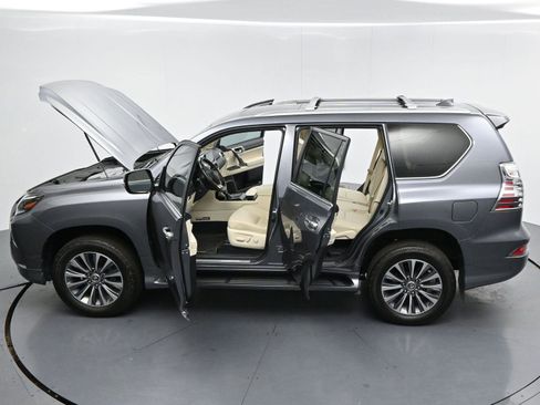 Used 2023 Lexus GX 460 Luxury AWD/4WD image 41