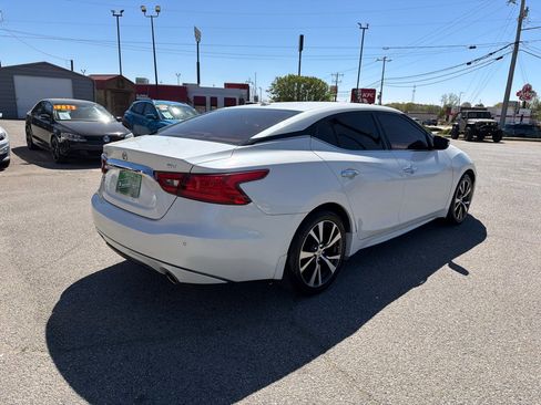Used 2017 Nissan Maxima 3.5 SV image 3