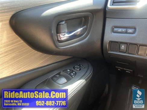 Used 2017 Nissan Murano SV AWD/4WD image 34