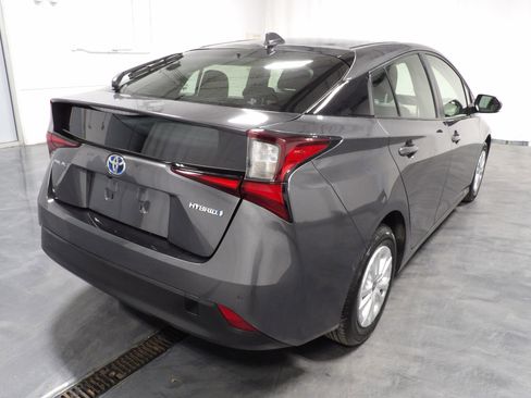 Used 2022 Toyota Prius LE image 4