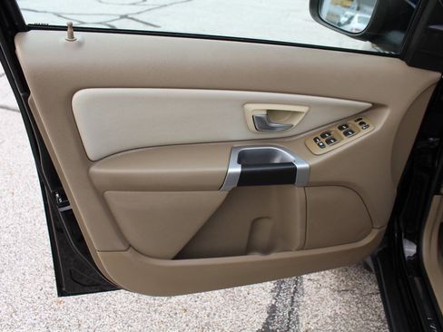 Used 2012 Volvo XC90 3.2 image 15