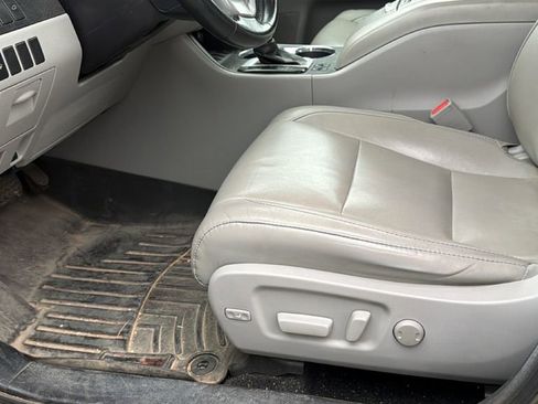 Used 2017 Toyota Highlander XLE image 9