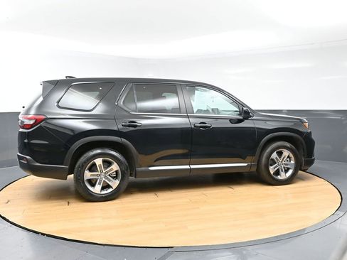 Used 2023 Honda Pilot EX-L image 11