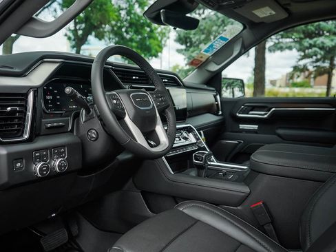 New 2026 GMC Sierra 1500 Denali w/ Denali Reserve Package image 16