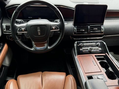 Used 2021 Lincoln Navigator Reserve w/ Luxury Package image 15