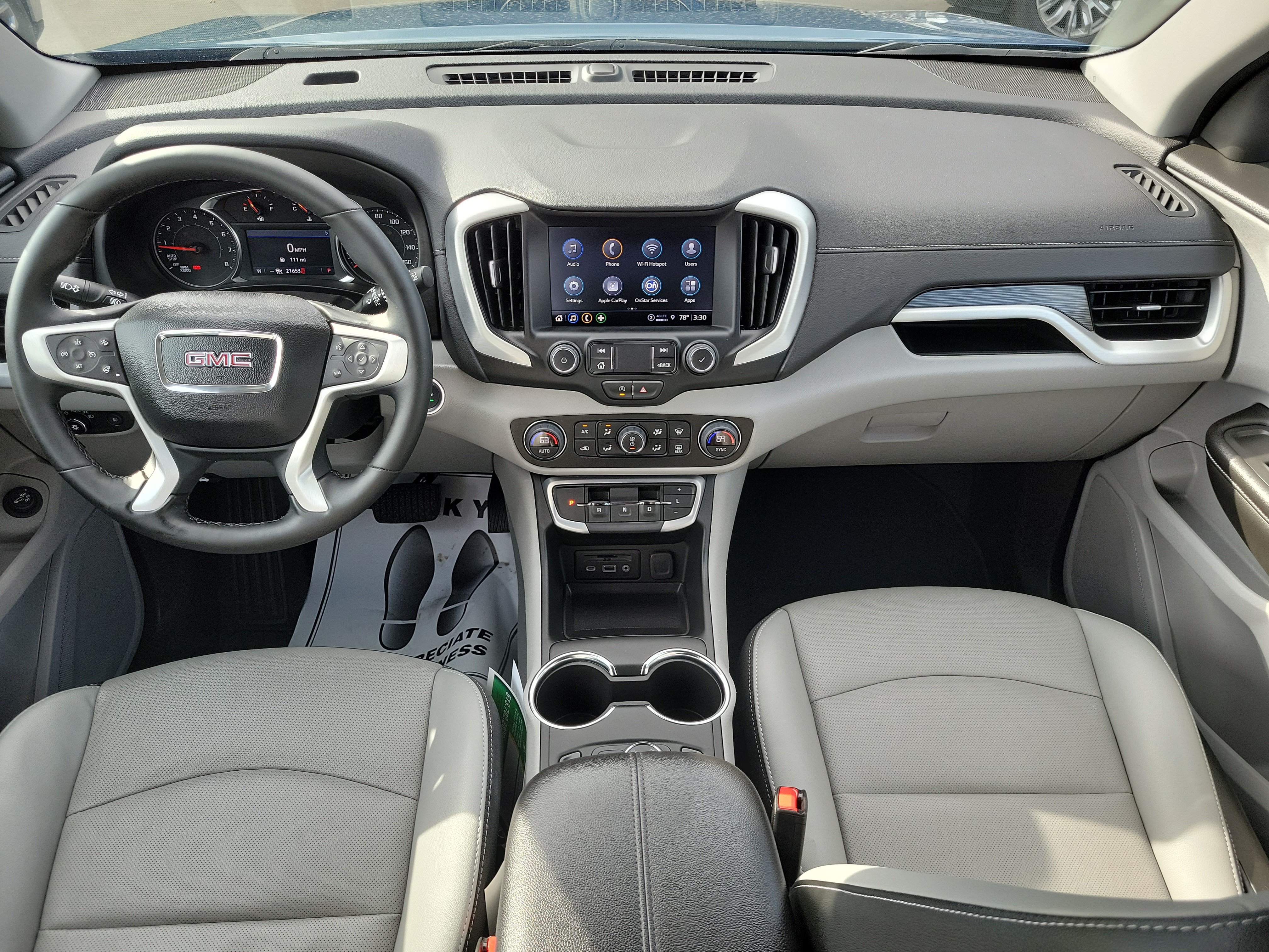Used 2024 GMC Terrain SLT AWD/4WD image 9