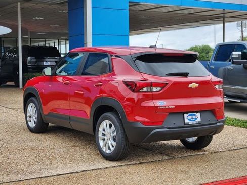 New 2026 Chevrolet TrailBlazer LS w/ LS Convenience Package FWD image 5