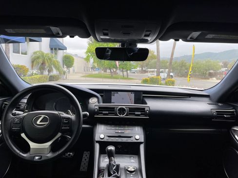 Used 2015 Lexus RC F w/ Premium Package RWD image 12
