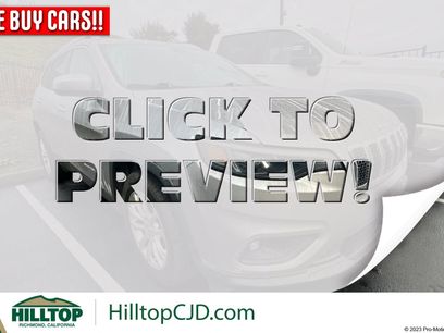 Used 2019 Jeep Cherokee Latitude w/ Popular Appearance Group