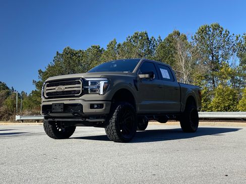 Used 2025 Ford F150 Lariat w/ Equipment Group 502A High image 13