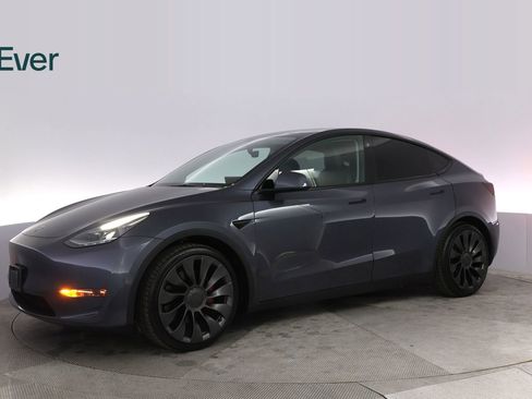 Used 2022 Tesla Model Y Performance image 18